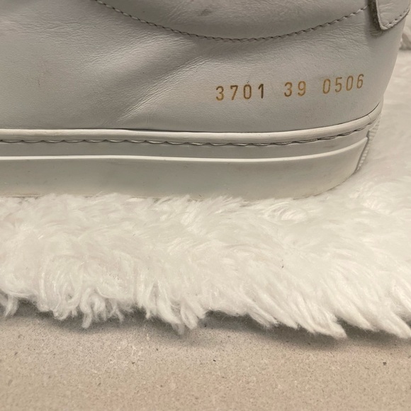 Common Projects Women’s Sneakers - Picture 5 of 7